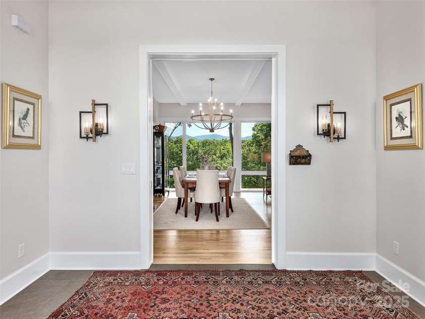 162 Riverbend Forest Drive, Asheville, NC 28805.  MLS# CAR4238512, YatesRealty ID 18754. 