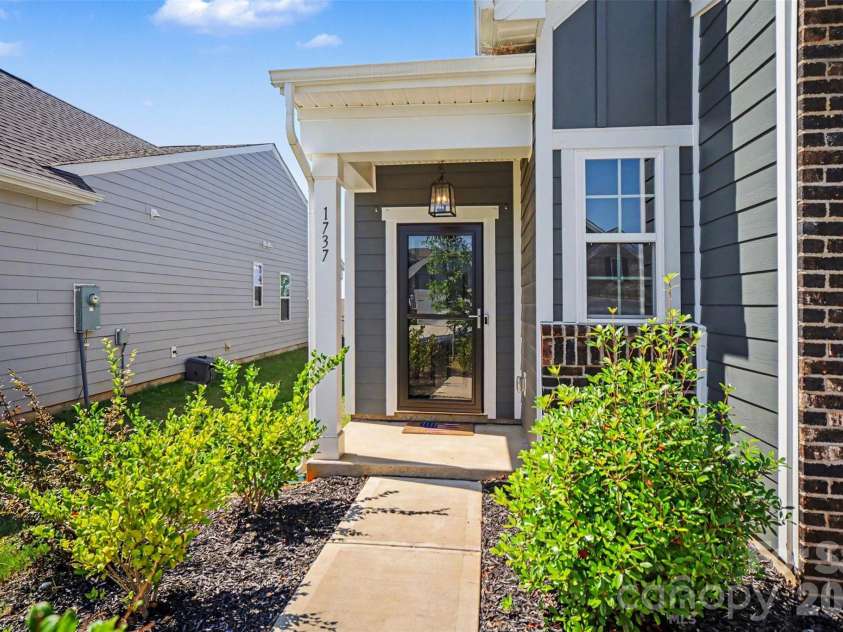 1737 Otter Perch Lane, Fort Mill, SC 29715.  MLS# CAR4402441, YatesRealty ID 18754. 