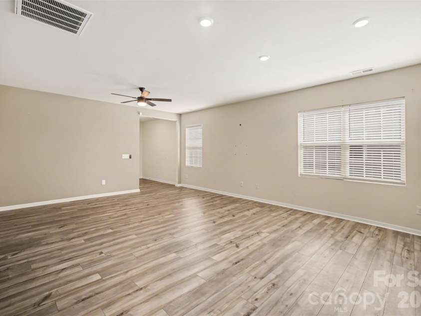 1737 Otter Perch Lane, Fort Mill, SC 29715.  MLS# CAR4402441, YatesRealty ID 18754. 