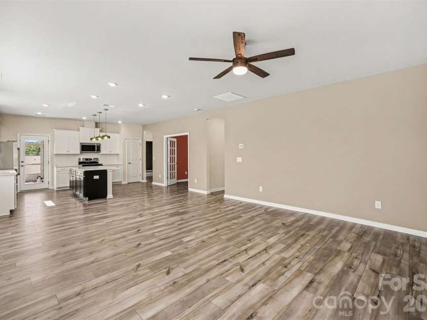 1737 Otter Perch Lane, Fort Mill, SC 29715.  MLS# CAR4402441, YatesRealty ID 18754. 