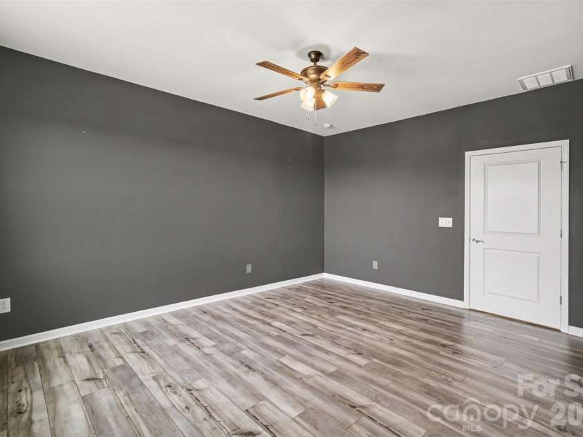 1737 Otter Perch Lane, Fort Mill, SC 29715.  MLS# CAR4402441, YatesRealty ID 18754. 