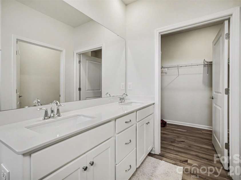 1737 Otter Perch Lane, Fort Mill, SC 29715.  MLS# CAR4402441, YatesRealty ID 18754. 
