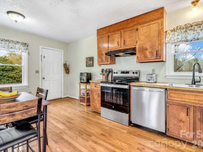 251 Reid Street, Marion, NC 28752.  MLS# CAR4360819, YatesRealty ID 18755. 