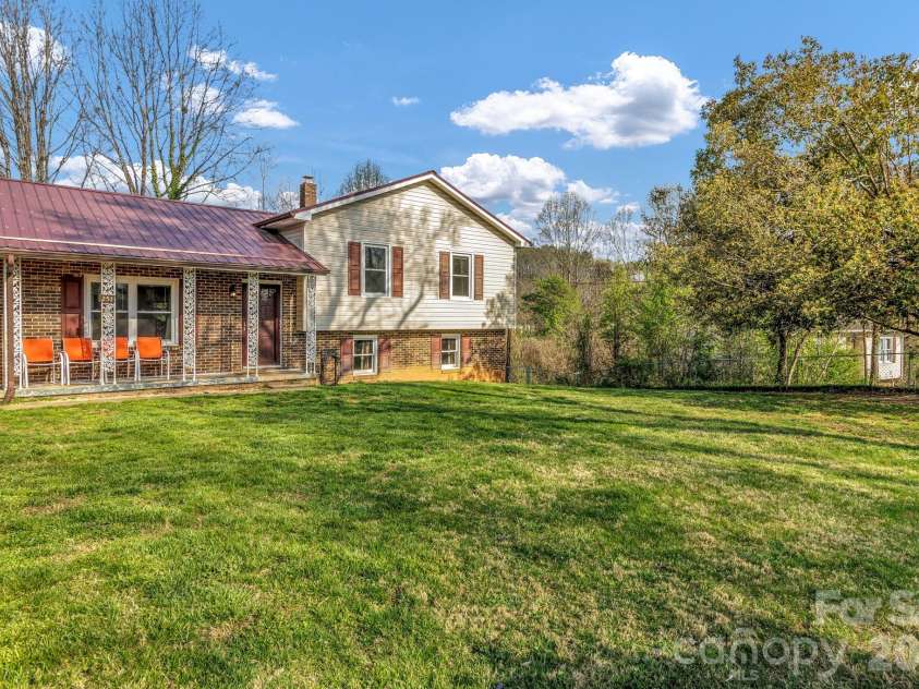 251 Reid Street, Marion, NC 28752.  MLS# CAR4360819, YatesRealty ID 18755. 