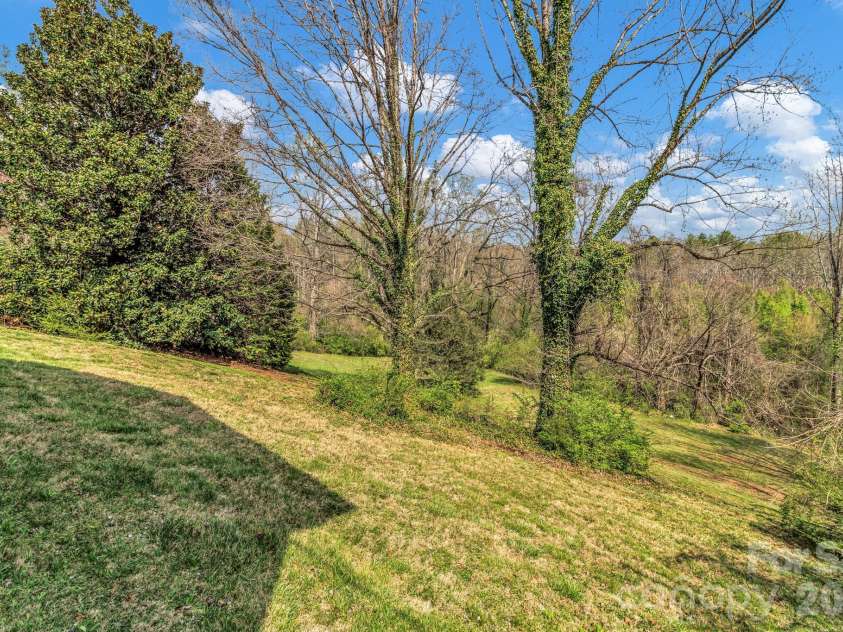 251 Reid Street, Marion, NC 28752.  MLS# CAR4360819, YatesRealty ID 18755. 