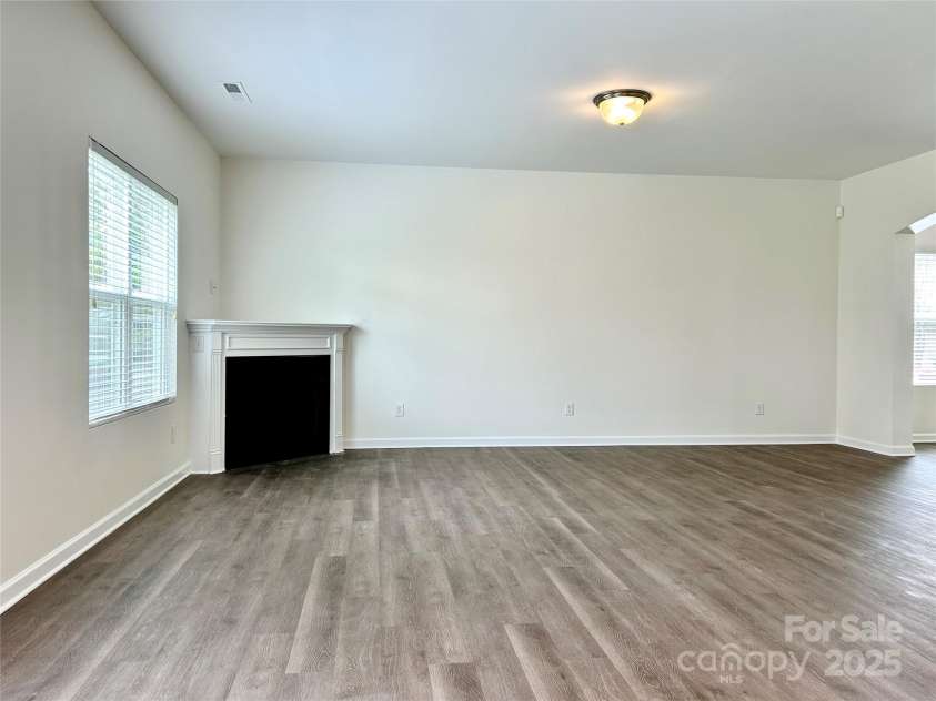 6565 Hasley Woods Drive, Huntersville, NC 28078.  MLS# CAR4239508, YatesRealty ID 18755. 