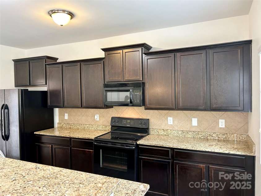 6565 Hasley Woods Drive, Huntersville, NC 28078.  MLS# CAR4239508, YatesRealty ID 18755. 