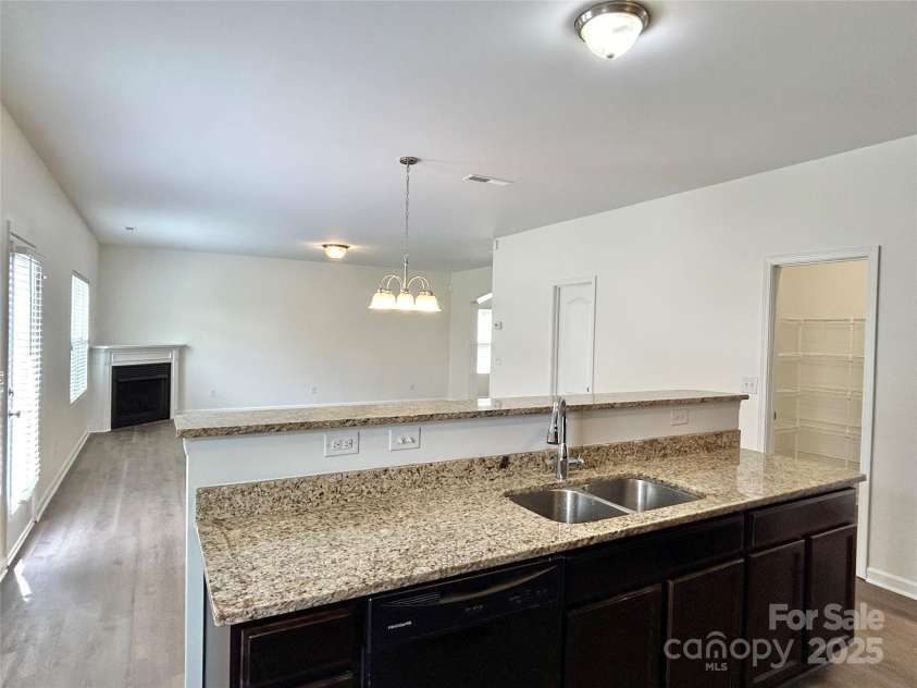 6565 Hasley Woods Drive, Huntersville, NC 28078.  MLS# CAR4239508, YatesRealty ID 18755. 