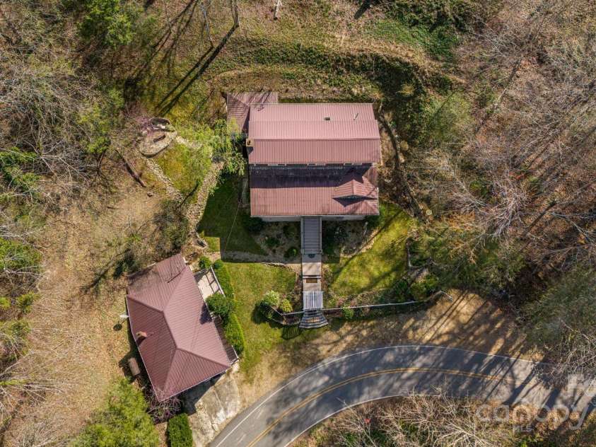 153 Skyway Drive, Marshall, NC 28753.  MLS# CAR4239069, YatesRealty ID 18756. 