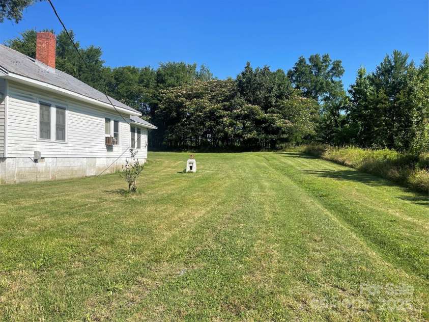 408 Moose Street, Albemarle, NC 28001.  MLS# CAR4268909, YatesRealty ID 18757. 