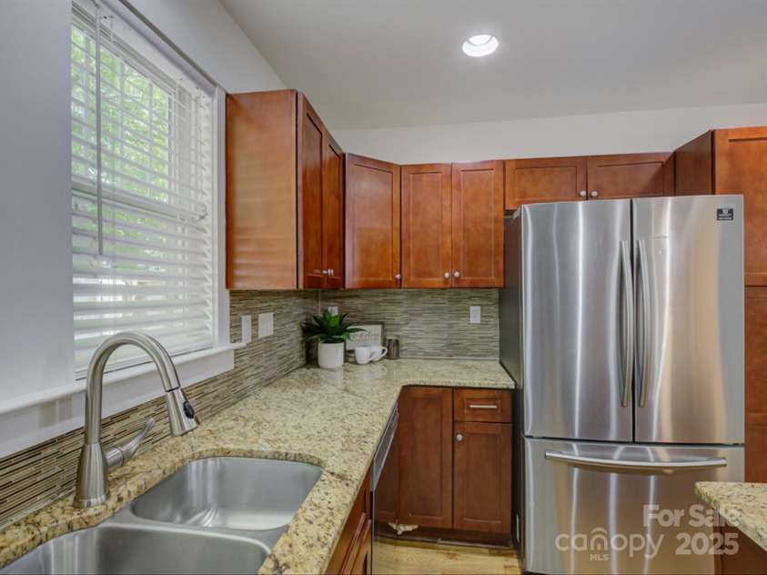 1324 35th Street, Charlotte, NC 28205.  MLS# CAR4256181, YatesRealty ID 18758. 