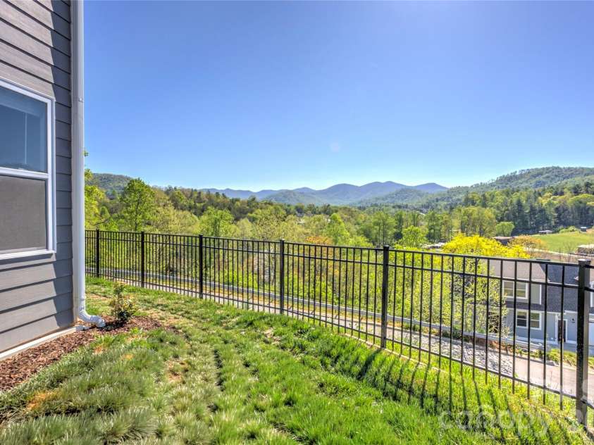 141 Amblers Knoll Road, Weaverville, NC 28787.  MLS# CAR4367667, YatesRealty ID 18758. Views all around