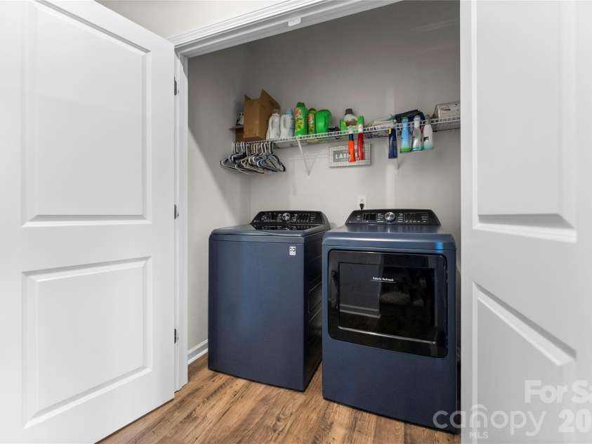 141 Amblers Knoll Road, Weaverville, NC 28787.  MLS# CAR4367667, YatesRealty ID 18758. Washer/Dryer(G.E.) on main convey. 