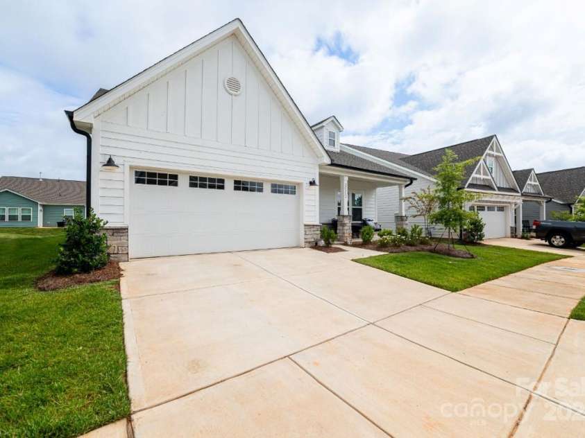25952 Appleyard Court, Lancaster, SC 29720.  MLS# CAR4266861, YatesRealty ID 18759. 