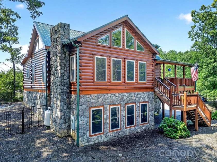 96 Boysenberry Drive, Nebo, NC 28761.  MLS# CAR4378024, YatesRealty ID 18759. 