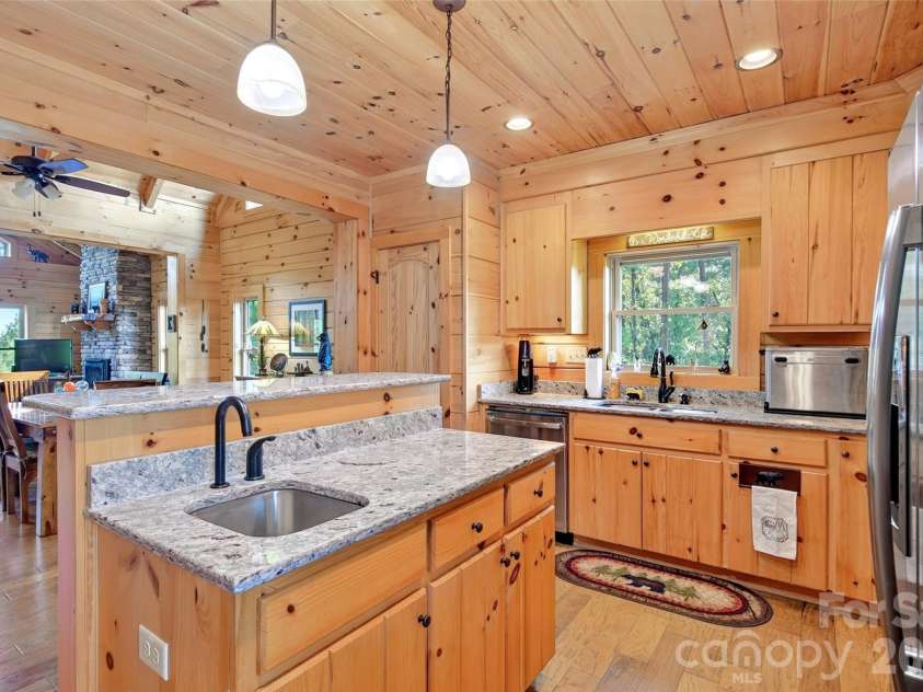96 Boysenberry Drive, Nebo, NC 28761.  MLS# CAR4378024, YatesRealty ID 18759. 
