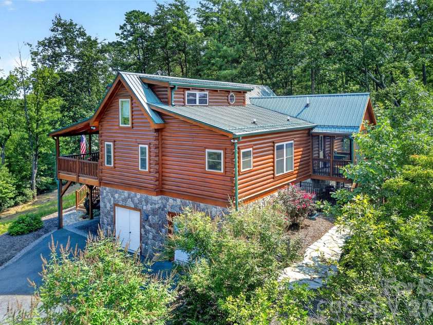 96 Boysenberry Drive, Nebo, NC 28761.  MLS# CAR4378024, YatesRealty ID 18759. 
