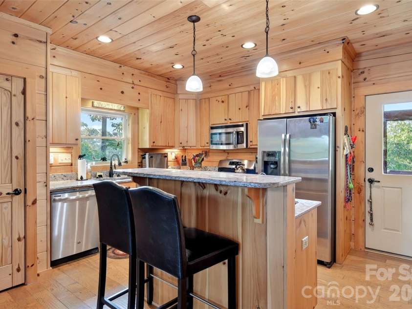 96 Boysenberry Drive, Nebo, NC 28761.  MLS# CAR4378024, YatesRealty ID 18759. 