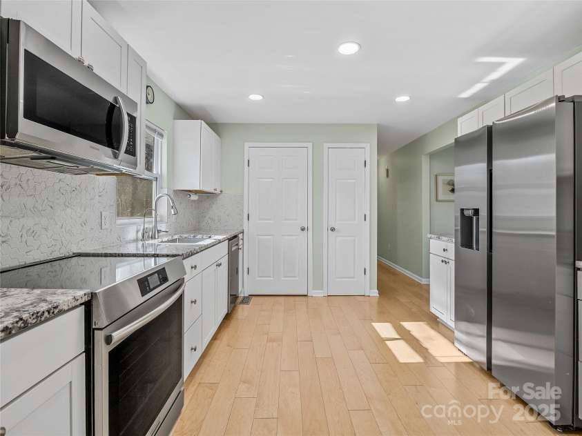 435 Thermal View Drive, Tryon, NC 28782.  MLS# CAR4334421, YatesRealty ID 1876. 