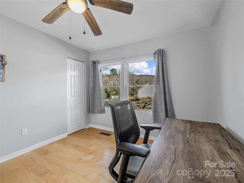 435 Thermal View Drive, Tryon, NC 28782.  MLS# CAR4334421, YatesRealty ID 1876. 