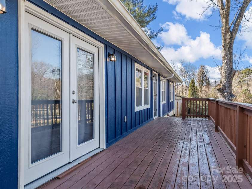 435 Thermal View Drive, Tryon, NC 28782.  MLS# CAR4334421, YatesRealty ID 1876. Deck for the Front Entry
