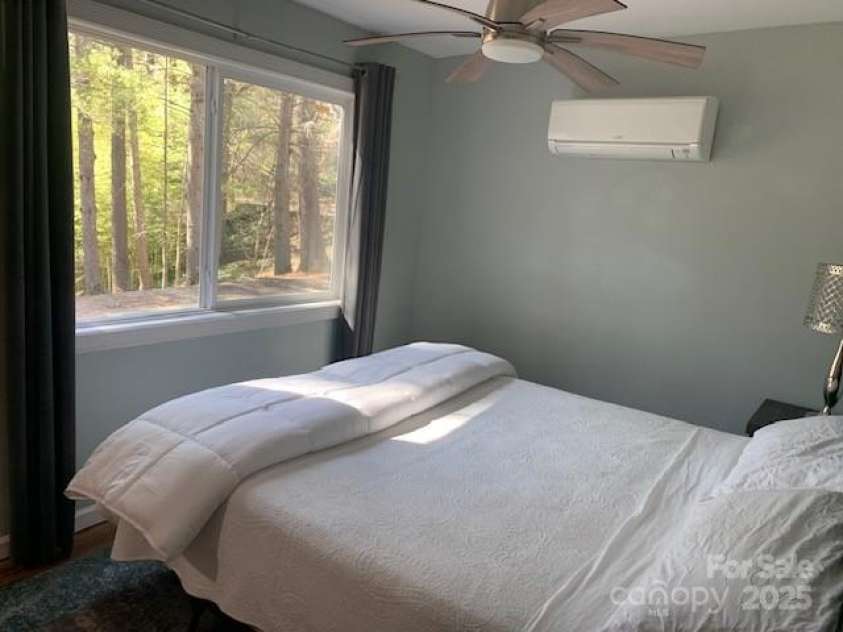 50A LAKEMONT COTTAGE Trail, Flat Rock, NC 28739.  MLS# CAR4233263, YatesRealty ID 1876. 