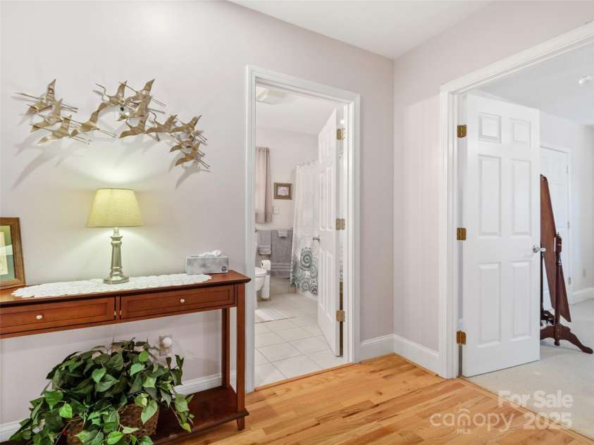 138 Down To Earth Drive, Burnsville, NC 28714.  MLS# CAR4266616, YatesRealty ID 18761. 