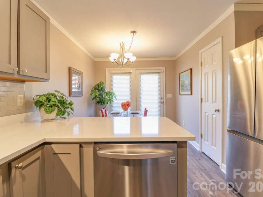 48 Olde Covington Way, Arden, NC 28704.  MLS# CAR4311026, YatesRealty ID 18761. Kitchen 2