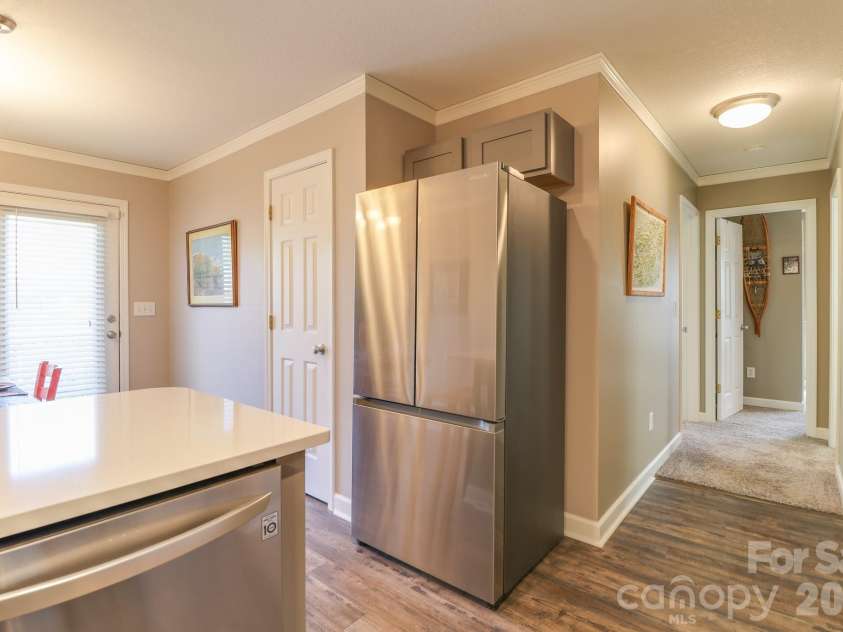 48 Olde Covington Way, Arden, NC 28704.  MLS# CAR4311026, YatesRealty ID 18761. Kitchen 3