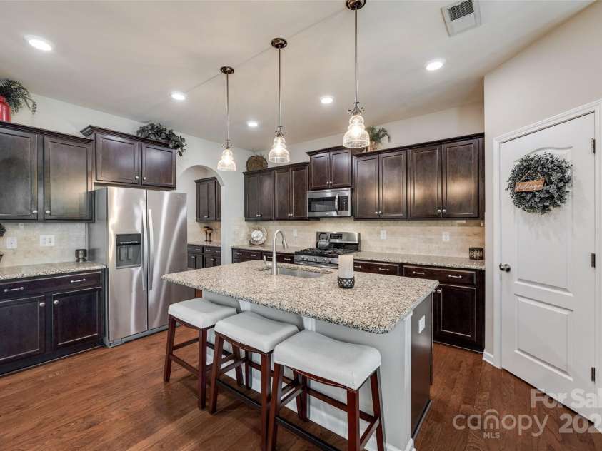 1226 Clingman Drive, Fort Mill, SC 29715.  MLS# CAR4245117, YatesRealty ID 18763. 