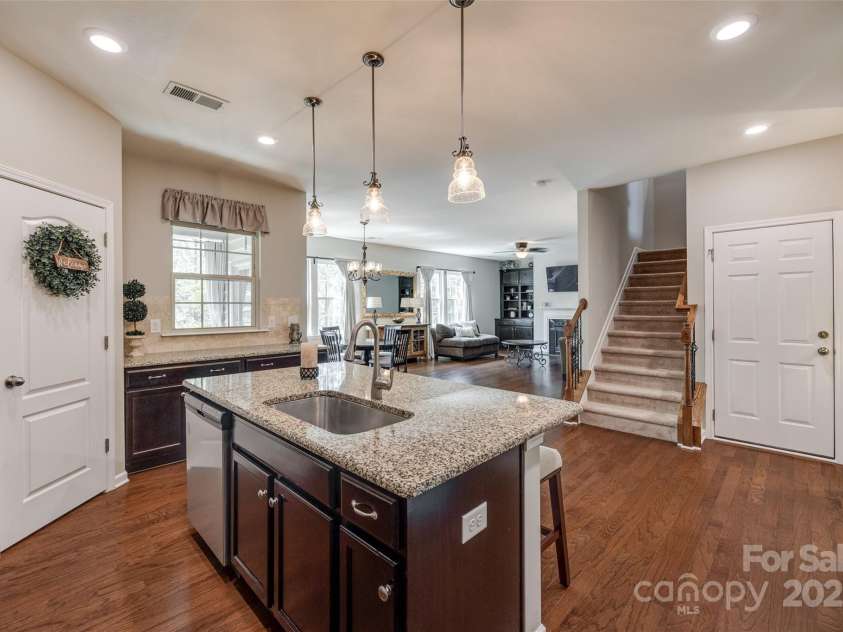 1226 Clingman Drive, Fort Mill, SC 29715.  MLS# CAR4245117, YatesRealty ID 18763. 