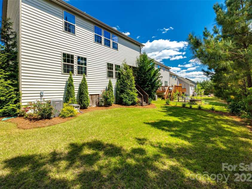 1226 Clingman Drive, Fort Mill, SC 29715.  MLS# CAR4245117, YatesRealty ID 18763. 