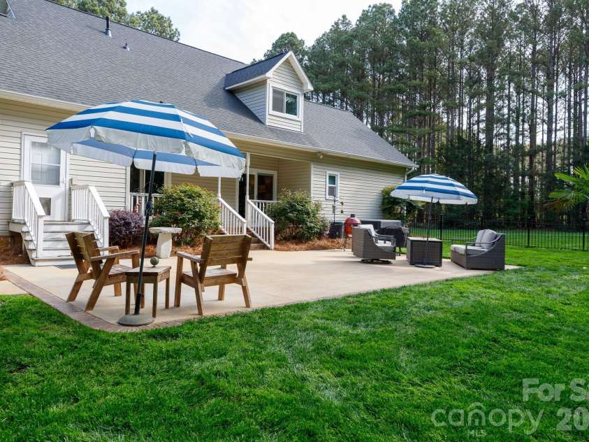 6677 Campbell Road, York, SC 29745.  MLS# CAR4364424, YatesRealty ID 18764. 