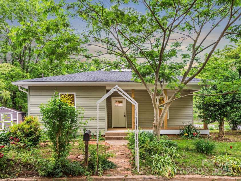 123 Edwards Avenue, Swannanoa, NC 28778.  MLS# CAR4265830, YatesRealty ID 18765. Welcome home to your completely renovated new home.
