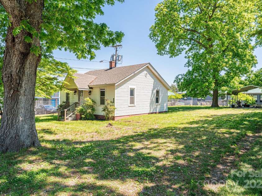 3042 Oxford Street, Claremont, NC 28610.  MLS# CAR4260452, YatesRealty ID 18766. 