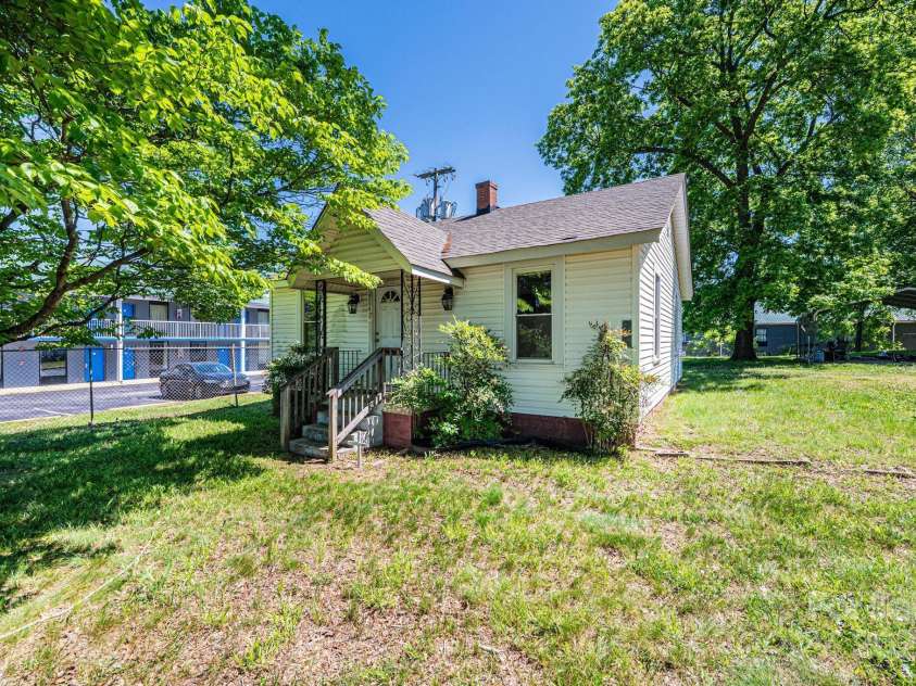 3042 Oxford Street, Claremont, NC 28610.  MLS# CAR4260452, YatesRealty ID 18766. 