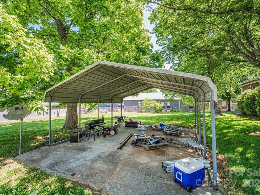 3042 Oxford Street, Claremont, NC 28610.  MLS# CAR4260452, YatesRealty ID 18766. 