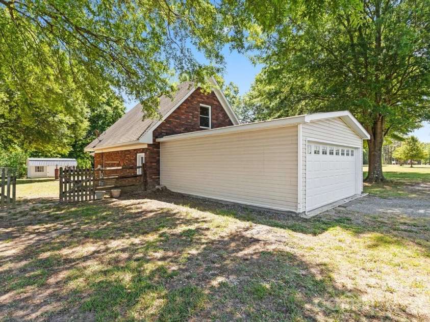 4711 Duncan Road, Monroe, NC 28110.  MLS# CAR4355955, YatesRealty ID 18766. 