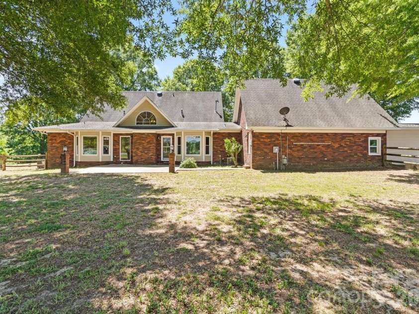 4711 Duncan Road, Monroe, NC 28110.  MLS# CAR4355955, YatesRealty ID 18766. 