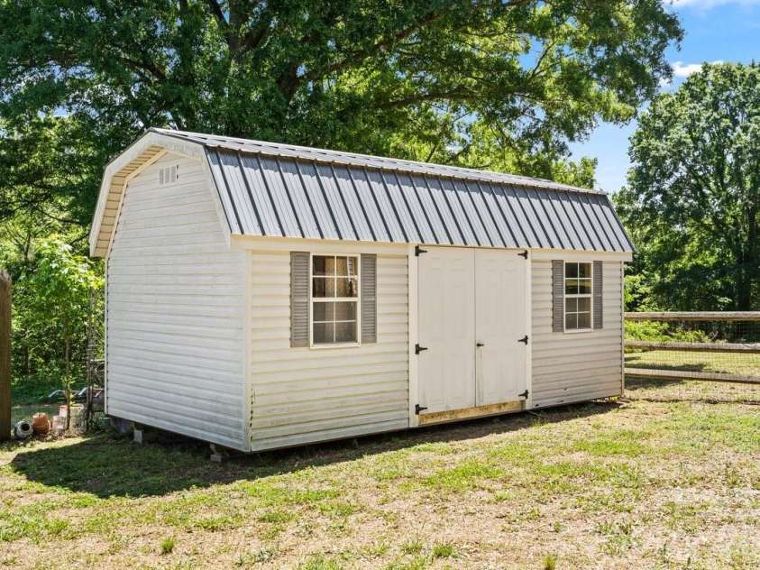 4711 Duncan Road, Monroe, NC 28110.  MLS# CAR4355955, YatesRealty ID 18766. 