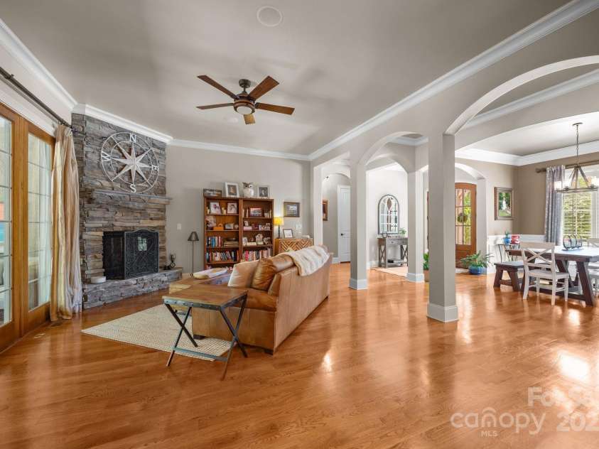 104 Golden Bell Court, Mooresville, NC 28117.  MLS# CAR4258301, YatesRealty ID 18768. 