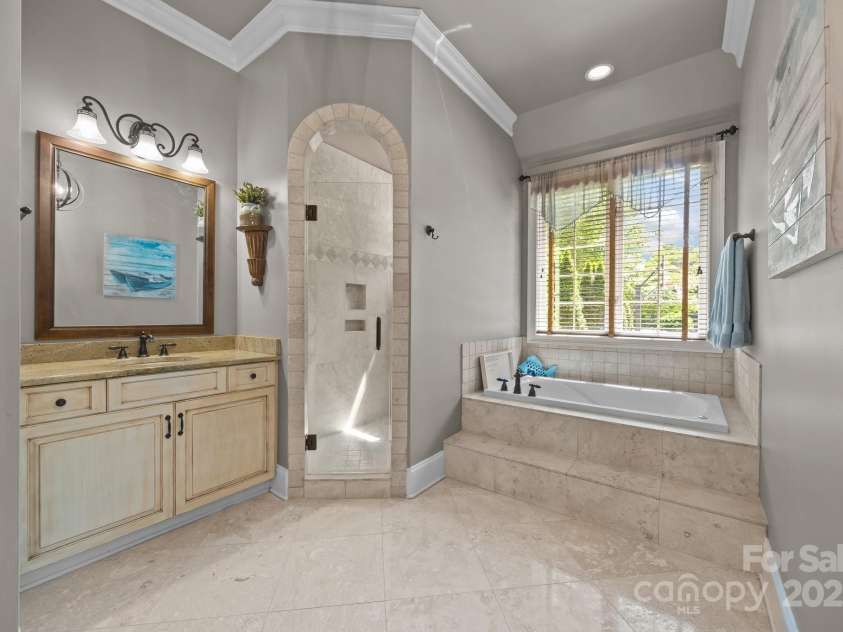 104 Golden Bell Court, Mooresville, NC 28117.  MLS# CAR4258301, YatesRealty ID 18768. 