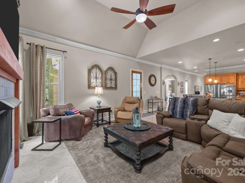 104 Golden Bell Court, Mooresville, NC 28117.  MLS# CAR4258301, YatesRealty ID 18768. Keeping room