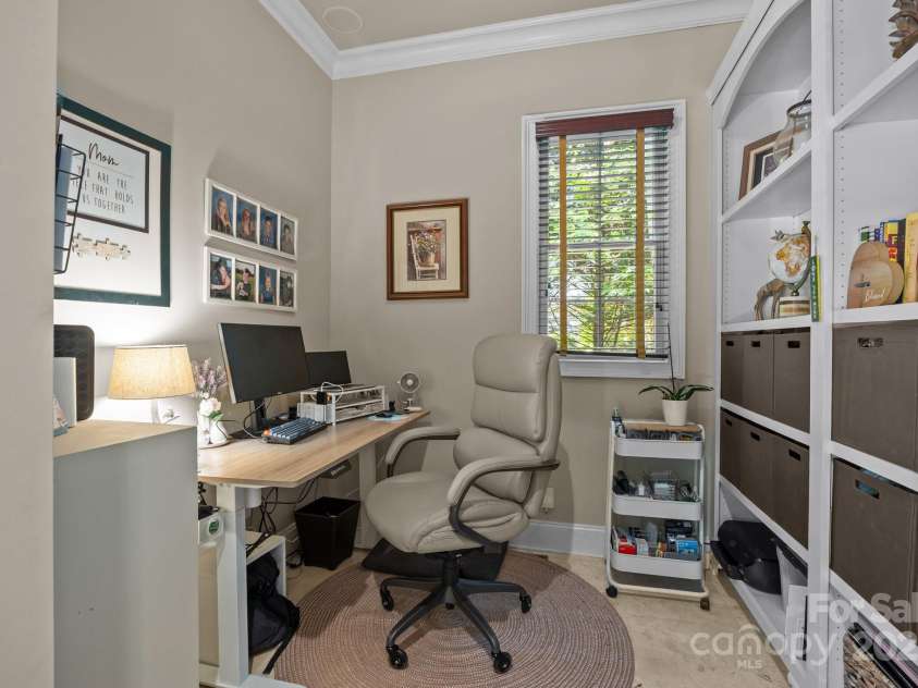 104 Golden Bell Court, Mooresville, NC 28117.  MLS# CAR4258301, YatesRealty ID 18768. Office Nook