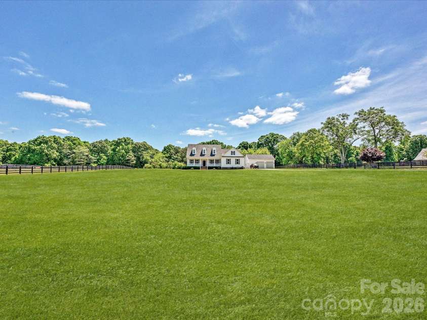 1832 Garvin Road, York, SC 29745.  MLS# CAR4372309, YatesRealty ID 18769. 