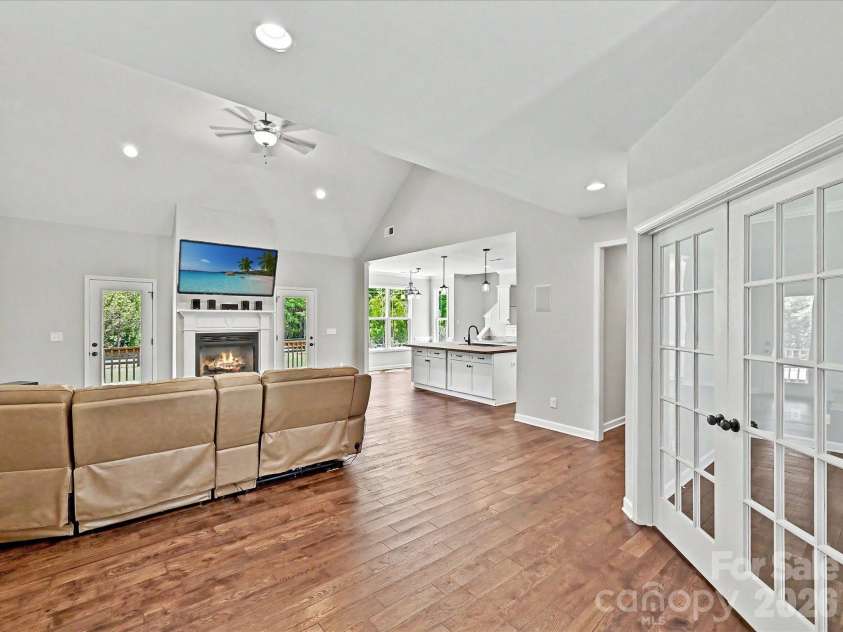 1832 Garvin Road, York, SC 29745.  MLS# CAR4372309, YatesRealty ID 18769. 