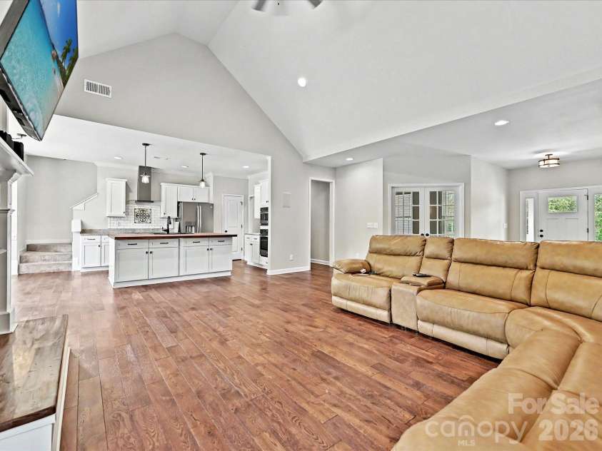 1832 Garvin Road, York, SC 29745.  MLS# CAR4372309, YatesRealty ID 18769. 
