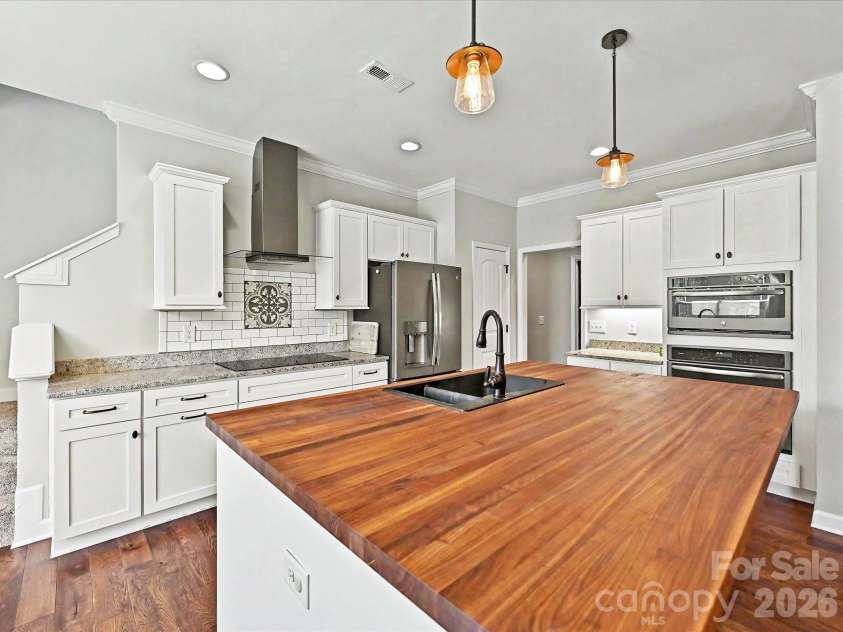 1832 Garvin Road, York, SC 29745.  MLS# CAR4372309, YatesRealty ID 18769. 