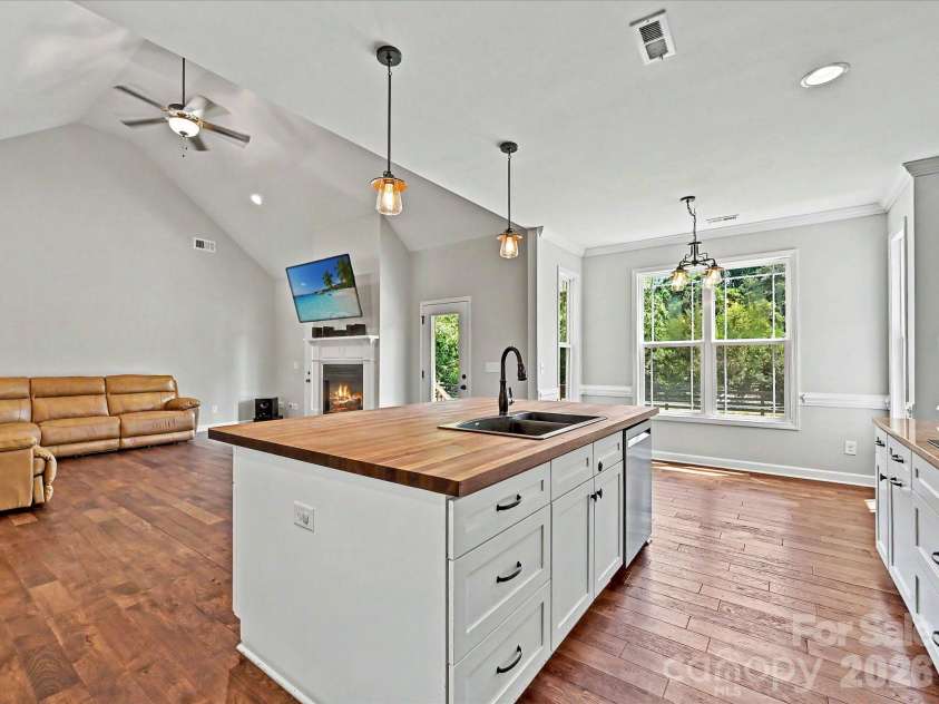 1832 Garvin Road, York, SC 29745.  MLS# CAR4372309, YatesRealty ID 18769. 