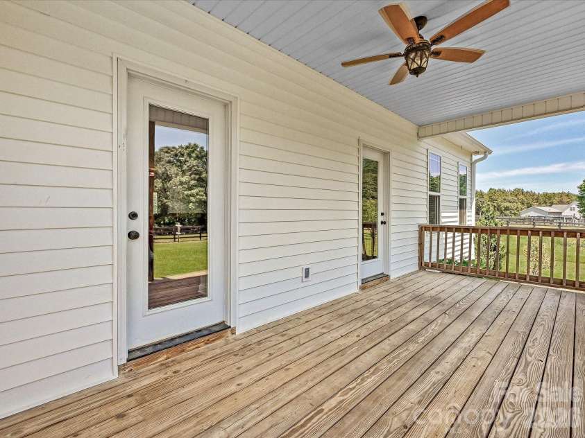 1832 Garvin Road, York, SC 29745.  MLS# CAR4372309, YatesRealty ID 18769. 